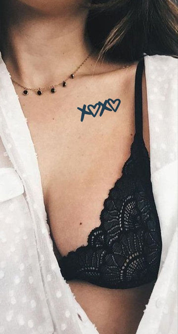 FT Love beijo